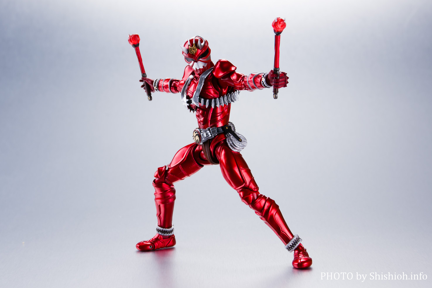 レビュー】 S.H.Figuarts（真骨彫製法） 仮面ライダー響鬼紅