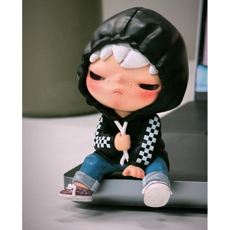 Hirono x Vans Figure Limited Edition – TOYSEZ