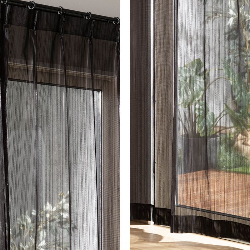 深まってゆく秋のためのミニカーテン アンティークブラックレースで