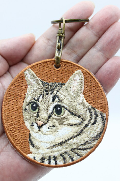 楽天市場】猫キーホルダー シルク両面刺繍 トラ猫 キジトラ キャット