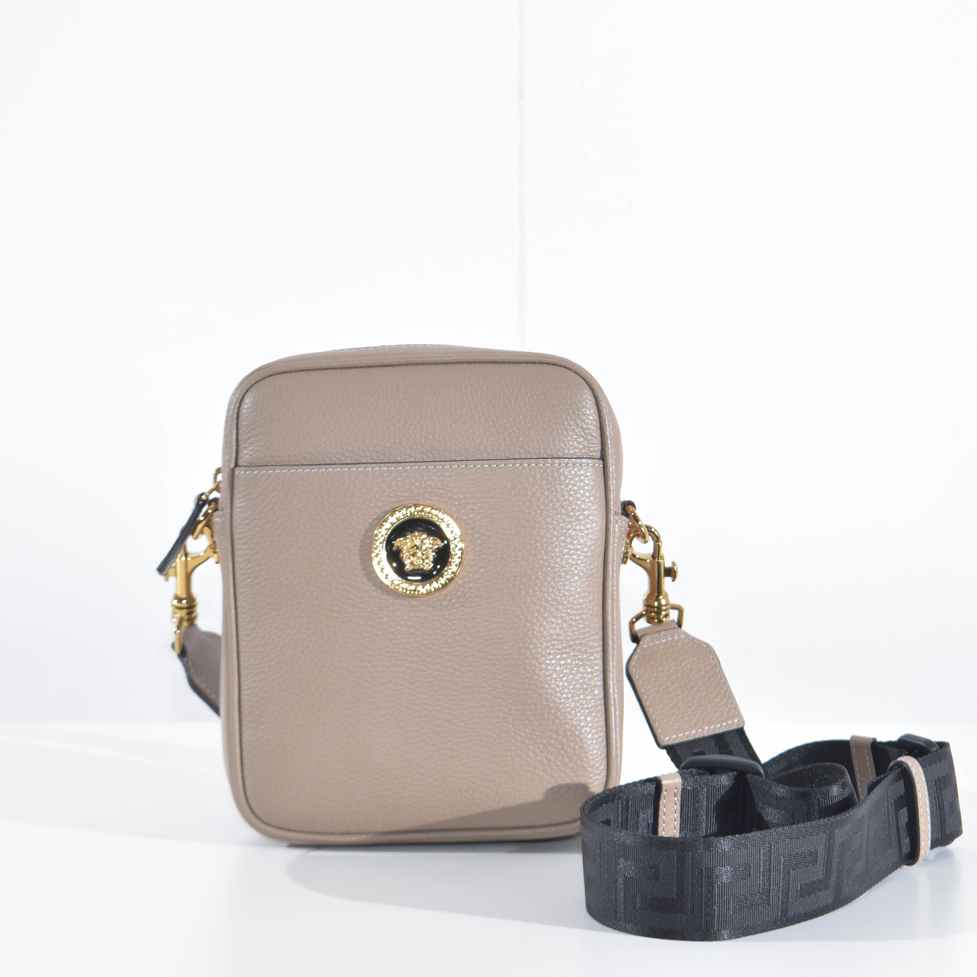 楽天市場】ヴェルサーチ バッグ ショルダーバッグ ショルダー 本革