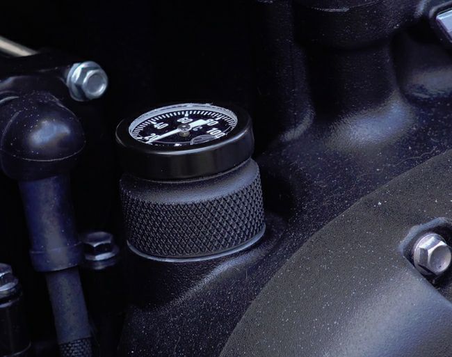 未開封】Motone 油温計 摂氏 水冷 未開封】Motone 油温計 摂氏 水冷