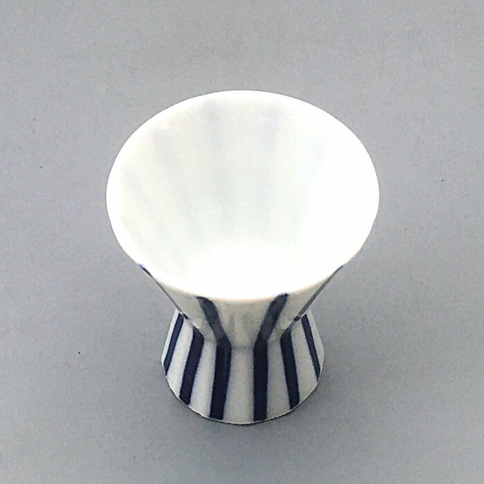 楽天市場】美濃焼 十草 高台 盃 おちょこ 容量 20cc ぐい呑 盃 酒器