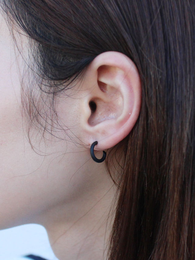 楽天市場】【CAREERING / キャリアリング】 プラシーボピアス