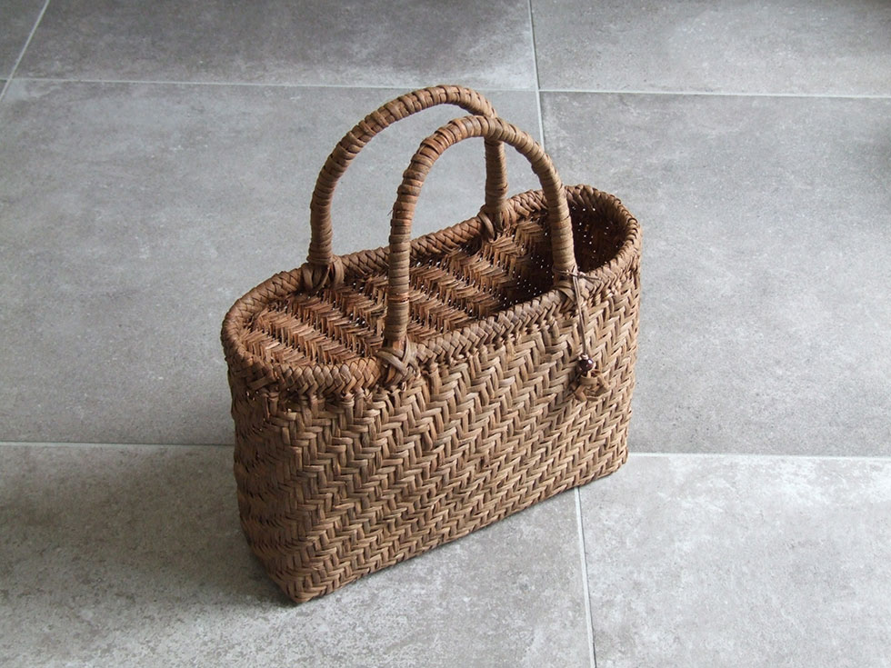 楽天市場】純国産 山形県 山葡萄かごバッグ 5mm極細網代編み 定番型