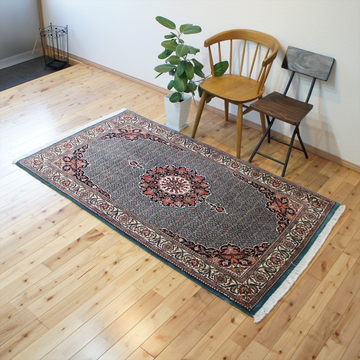 楽天市場】ペルシャ絨毯 【本物イラン産】ビジャー産 ラグ アイアン