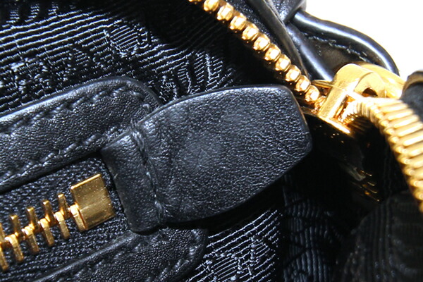 楽天市場】プラダ ショルダーバッグ 1BH089 ブラック ゴールド金具