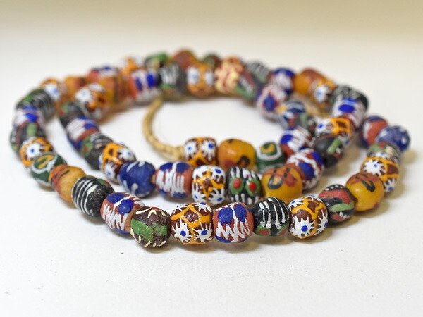 楽天市場】【2401】ガーナファンシーモザイクガラスビーズ一連B