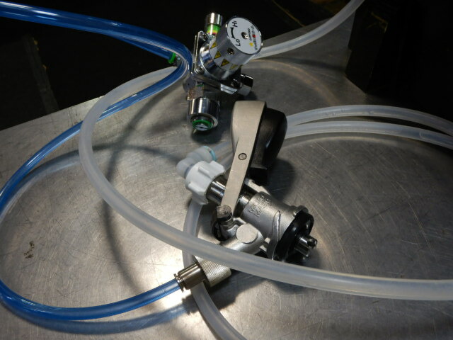 楽天市場】【中古】2016年製 木樽型 サーバー ビヤ樽君 氷冷式ニットク