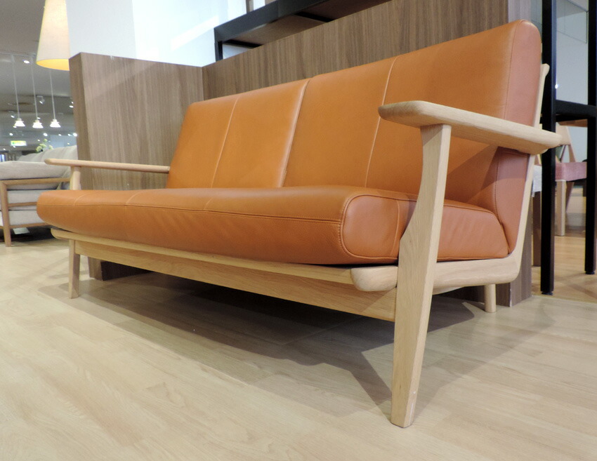 楽天市場】カリモク WU6132 WU6182 2Pソファ 本革張り 二人掛け椅子