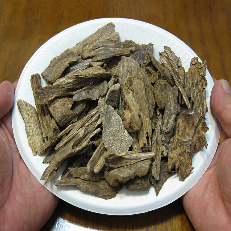 古渡命銘木 貳百種種名香 羅国 銘【松の葉】0.695g 香木/沈香/伽羅