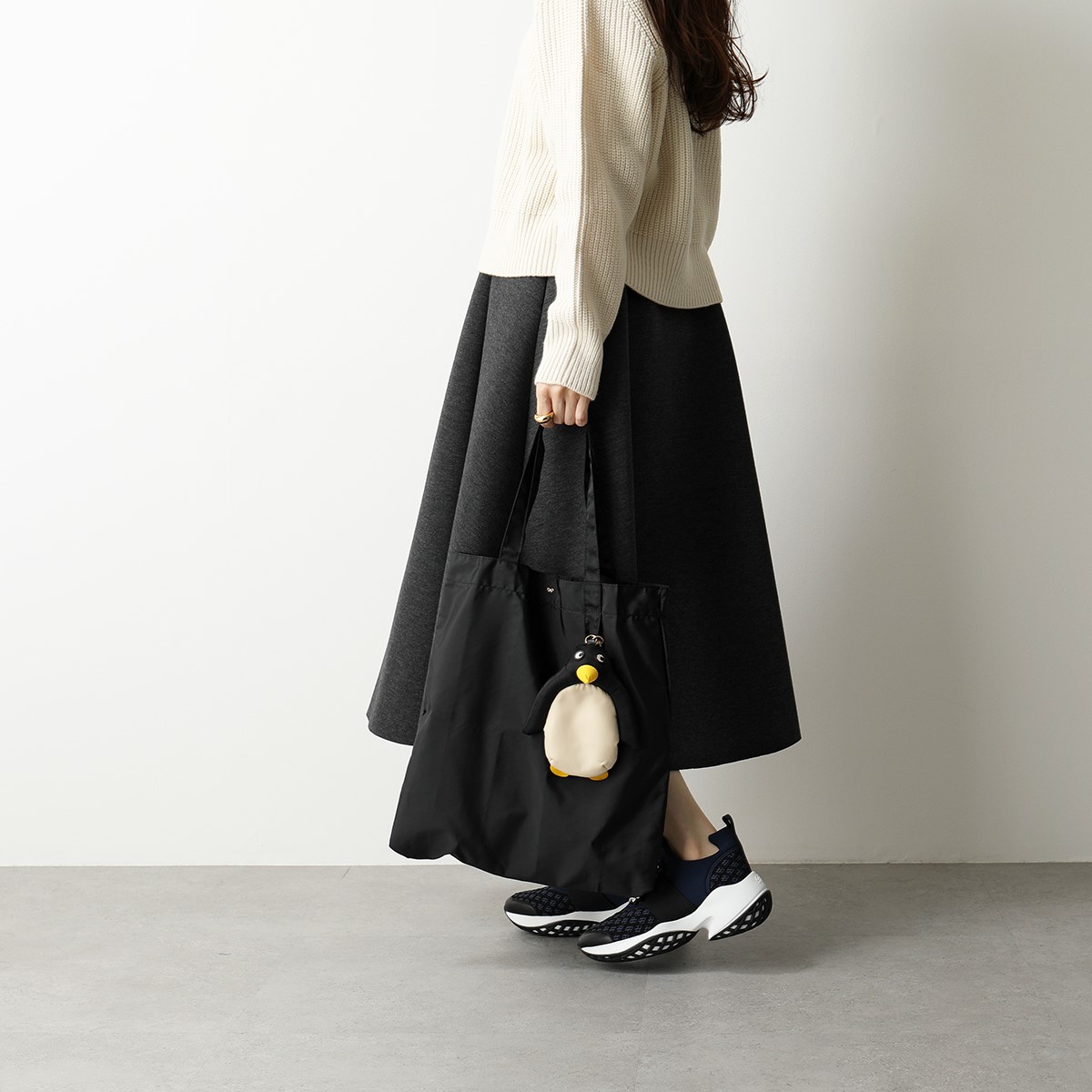 楽天市場】ANYA HINDMARCH アニヤハインドマーチ トートバッグ Charm