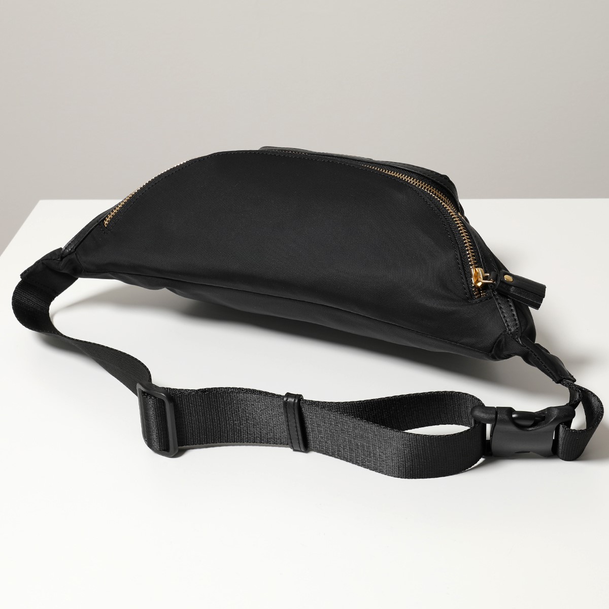 楽天市場】ANYA HINDMARCH アニヤハインドマーチ 156325 Cycling