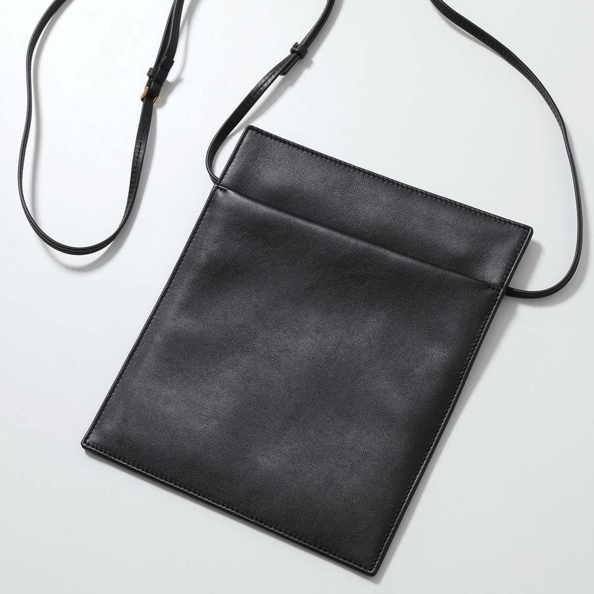 楽天市場】THE ROW ザ・ロウ ショルダーバッグ POCKET BAG W1507 L111