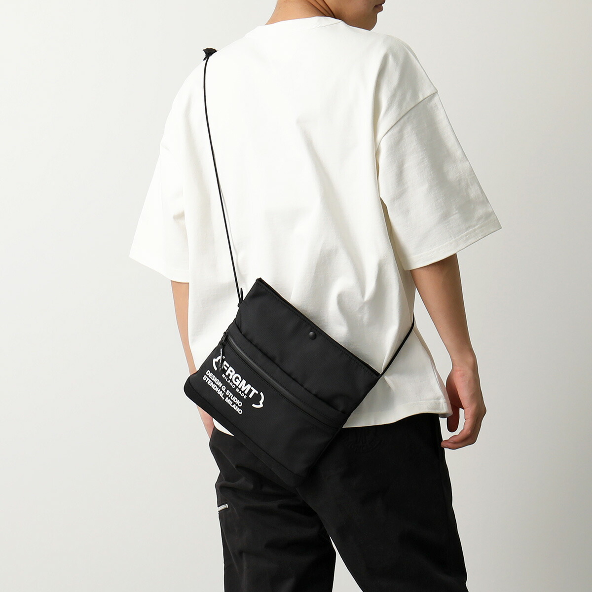 楽天市場】MONCLER GENIUS モンクレール サコッシュ 5L00001 M2471