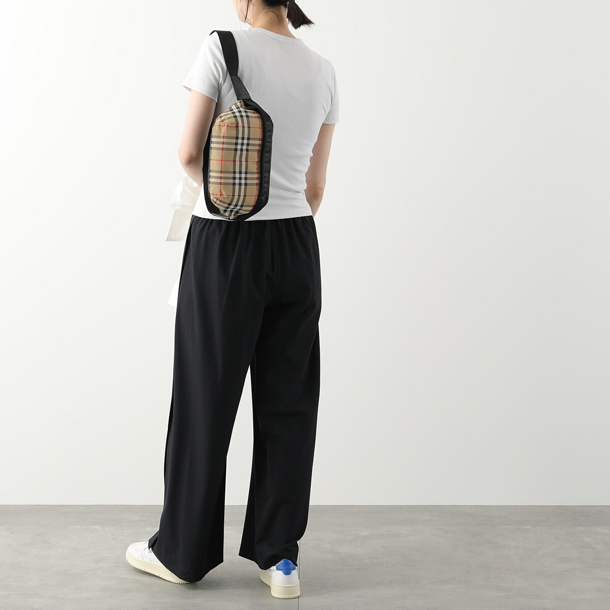 楽天市場】BURBERRY バーバリー ボディバッグ 8026557 レディース