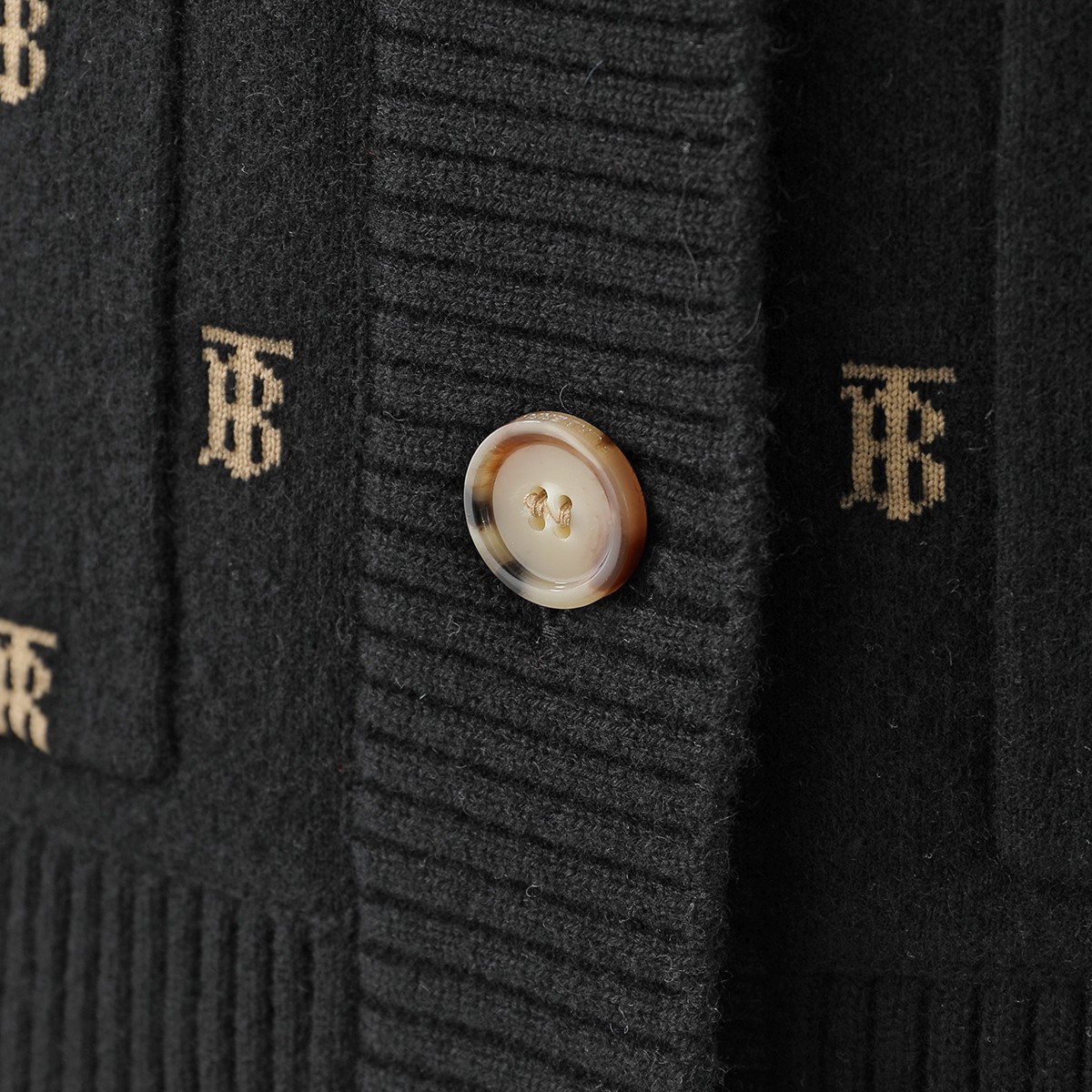 超希少✨バーバリー BURBERRY カーディガン メタルボタン 黒 38 ロゴ