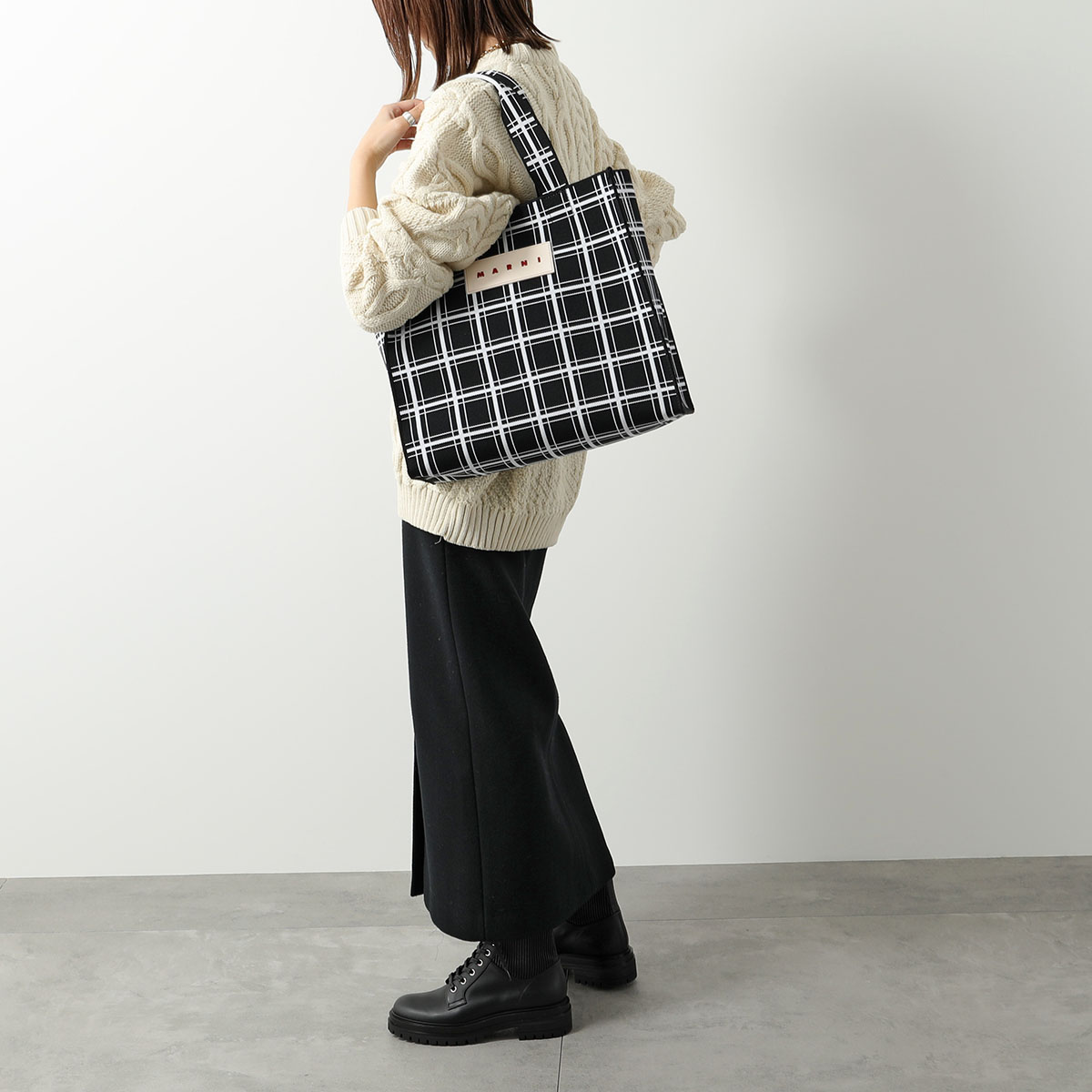 楽天市場】MARNI マルニ トートバッグ SHMP0109A0 P6053 レディース