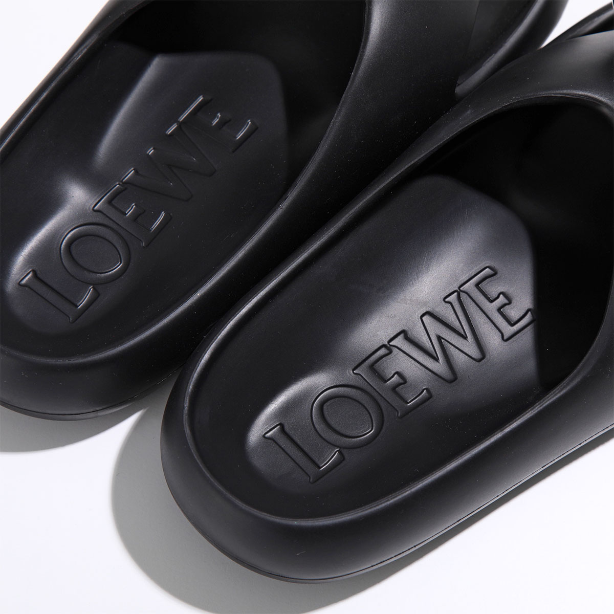 楽天市場】LOEWE ロエベ トングサンダル FOAM SLIDE フォームスライド