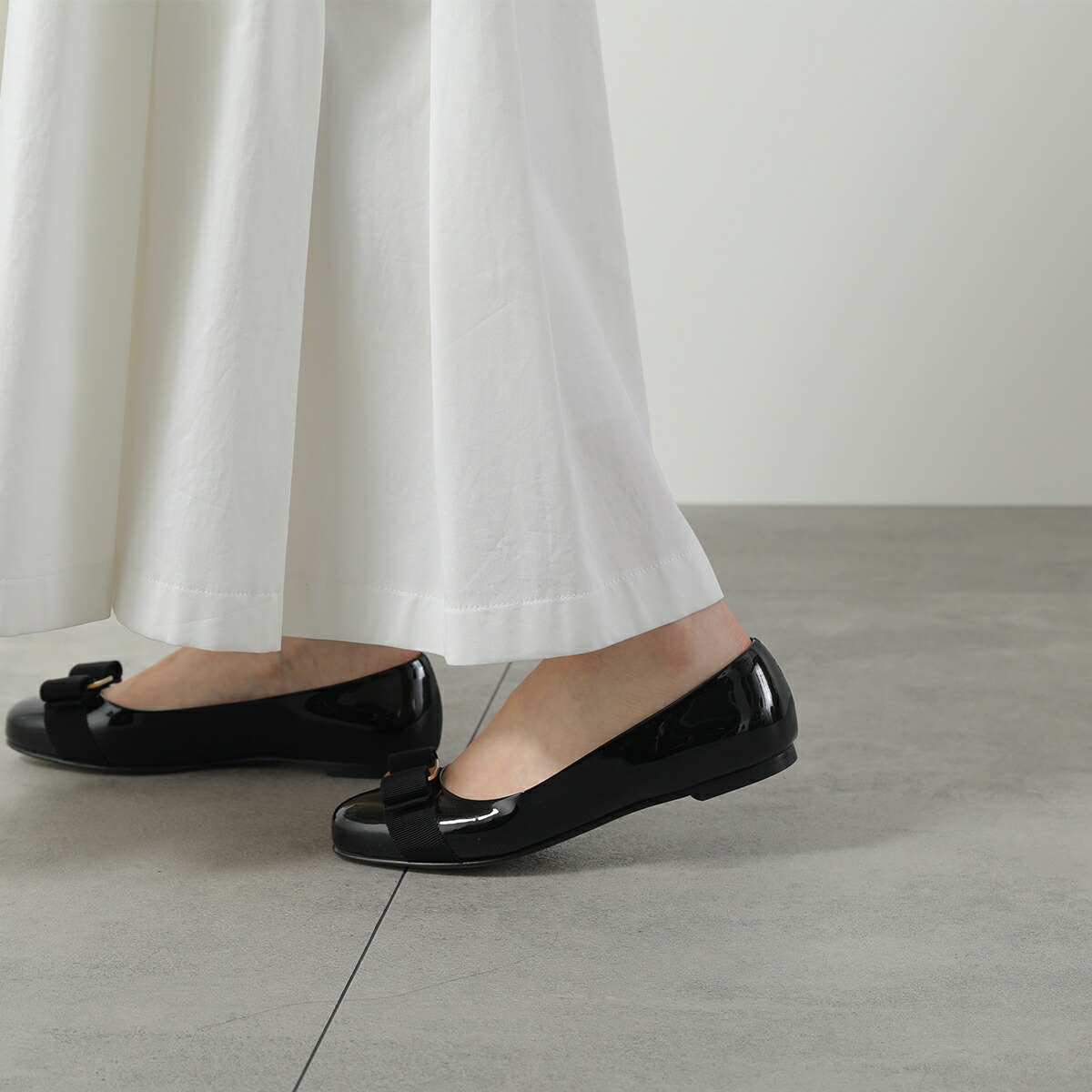 楽天市場】FERRAGAMO フェラガモ パンプス VARINA ヴァリナ 01 A181