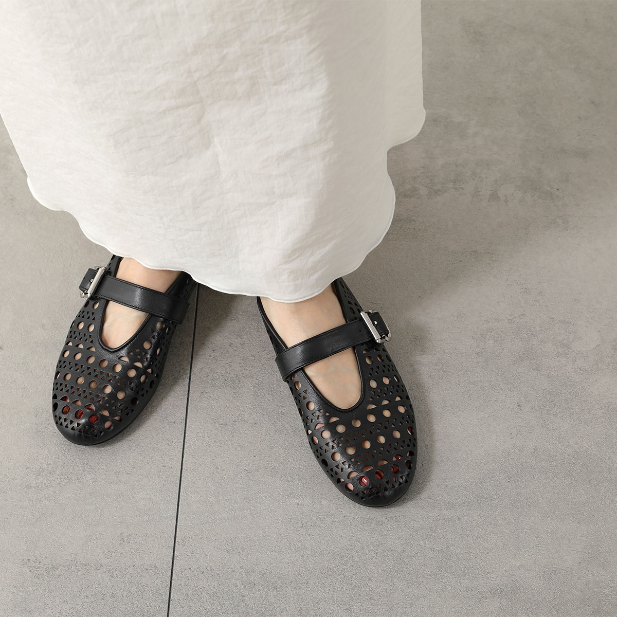 楽天市場】ALAIA アライア バレエシューズ BALLERINAS AA3A029CK216