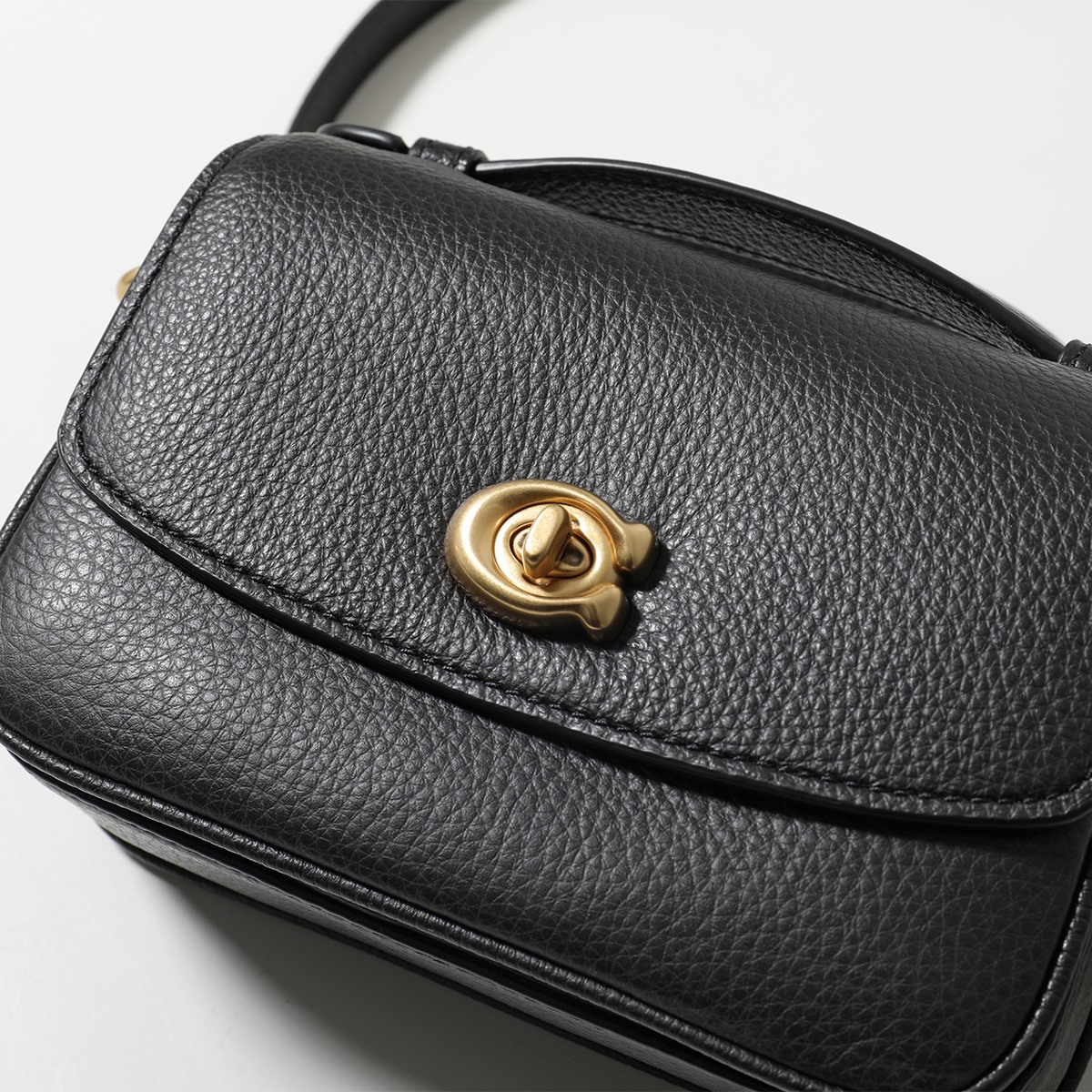 楽天市場】COACH コーチ ショルダーバッグ キャシー 17 CW565