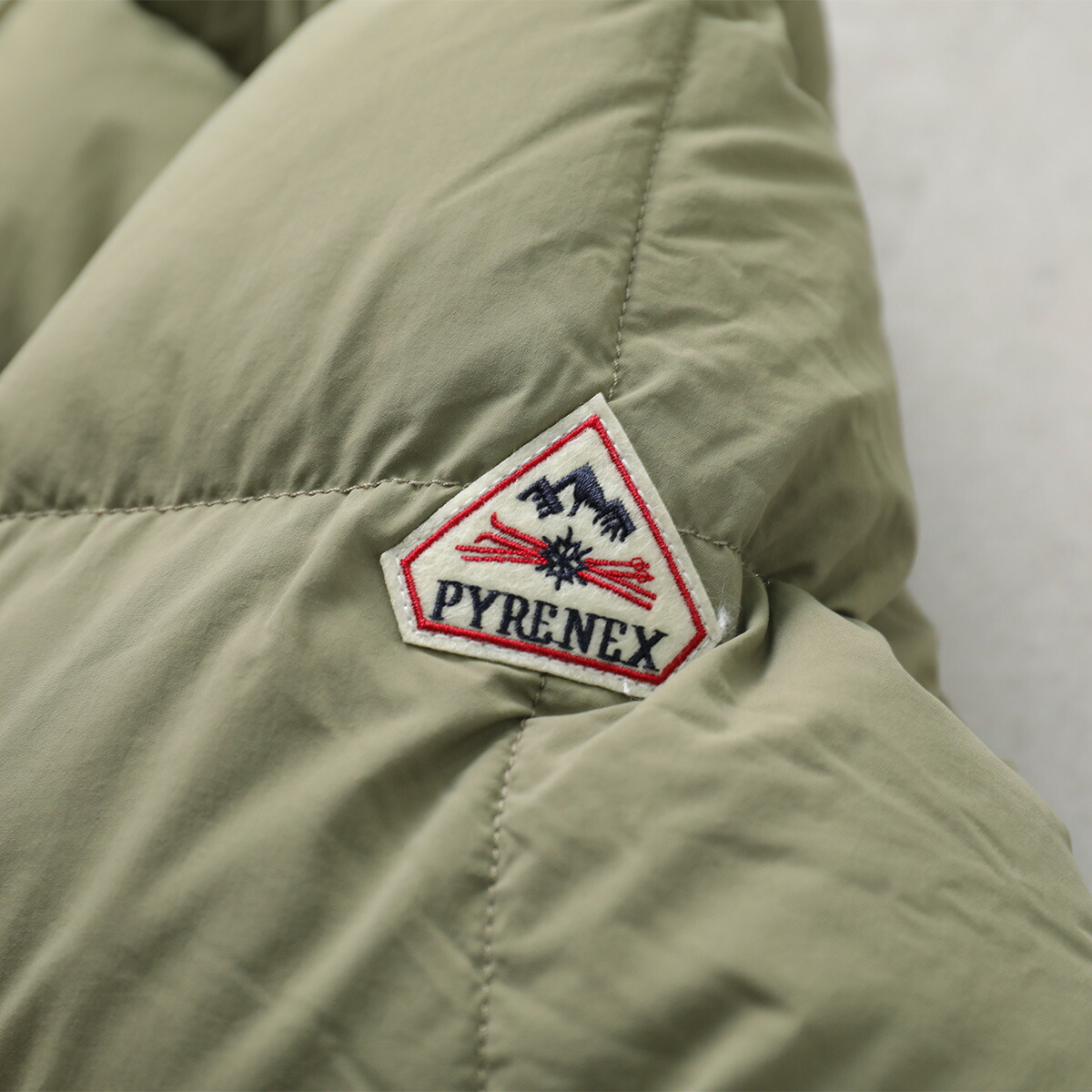 Ban phuong】掛布団 190✕210cm コンフォレルダウンエッ Ban phuong