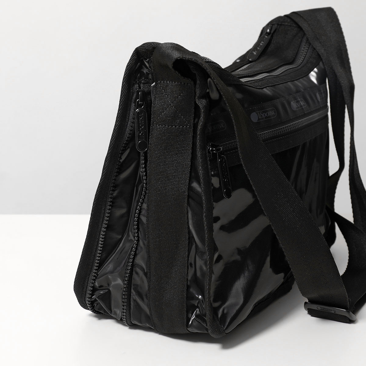 楽天市場】【最大2万円OFFクーポン対象・2/25限定】LeSportsac