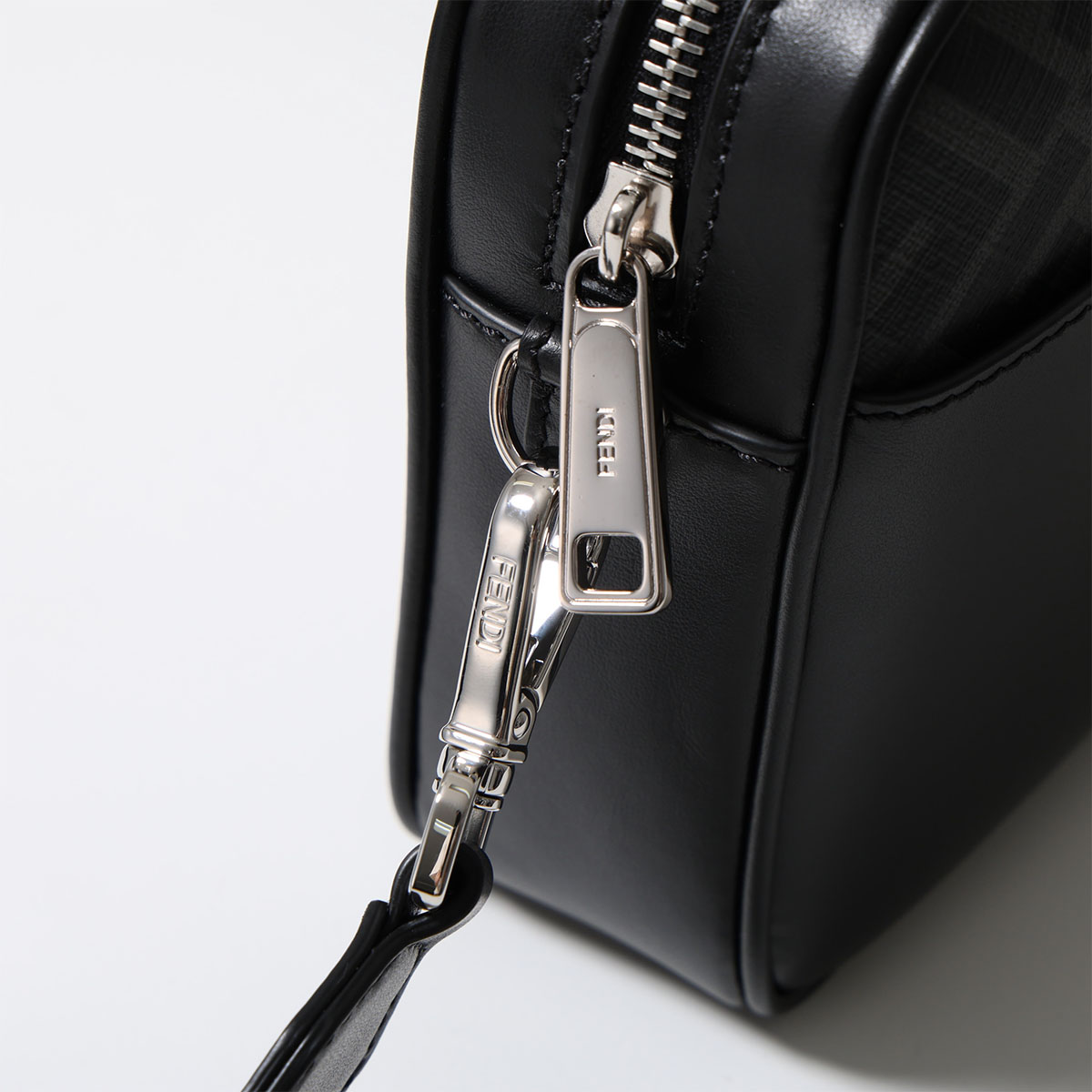 楽天市場】【最大2万円OFFクーポン対象・3/1限定】FENDI フェンディ