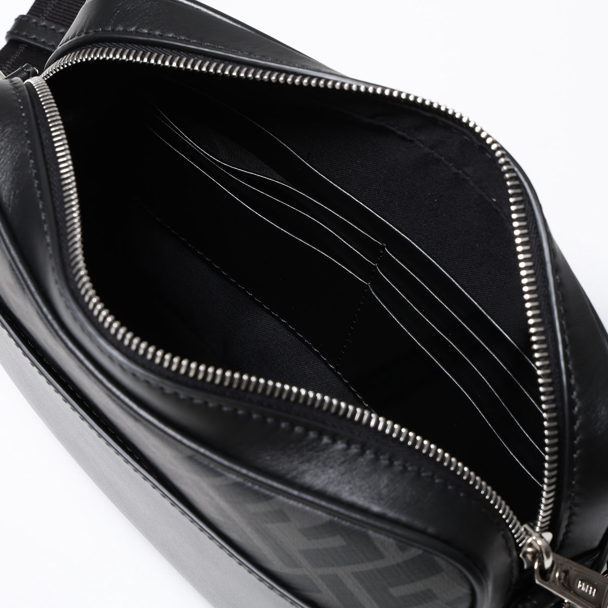 楽天市場】【最大2万円OFFクーポン対象・3/1限定】FENDI フェンディ