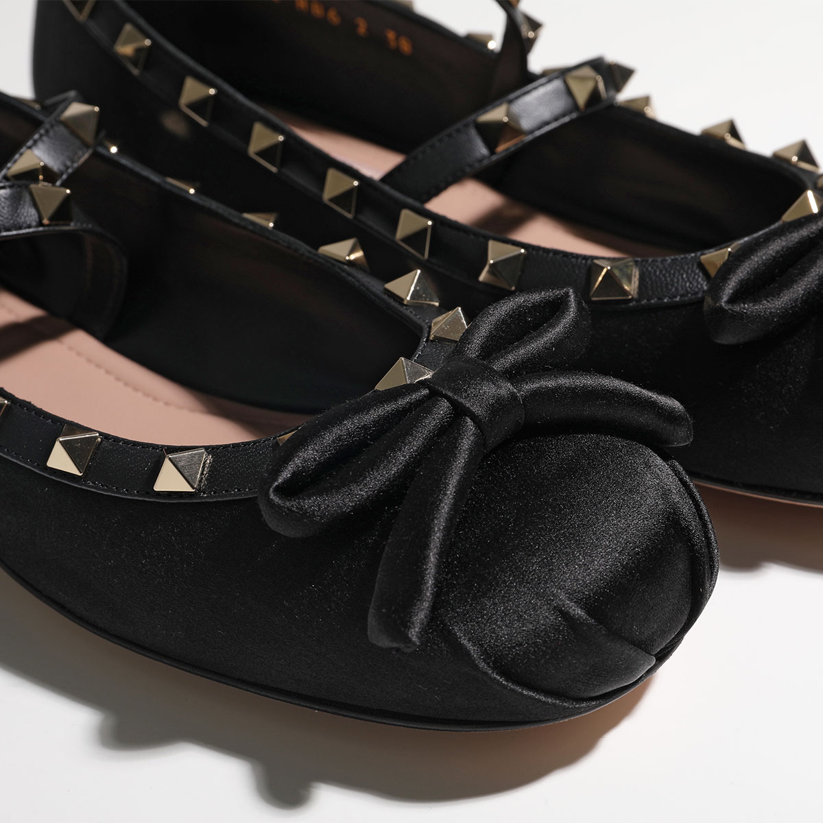 ヴァレンティノガラヴァーニ スタッズ バレエシューズ フラット