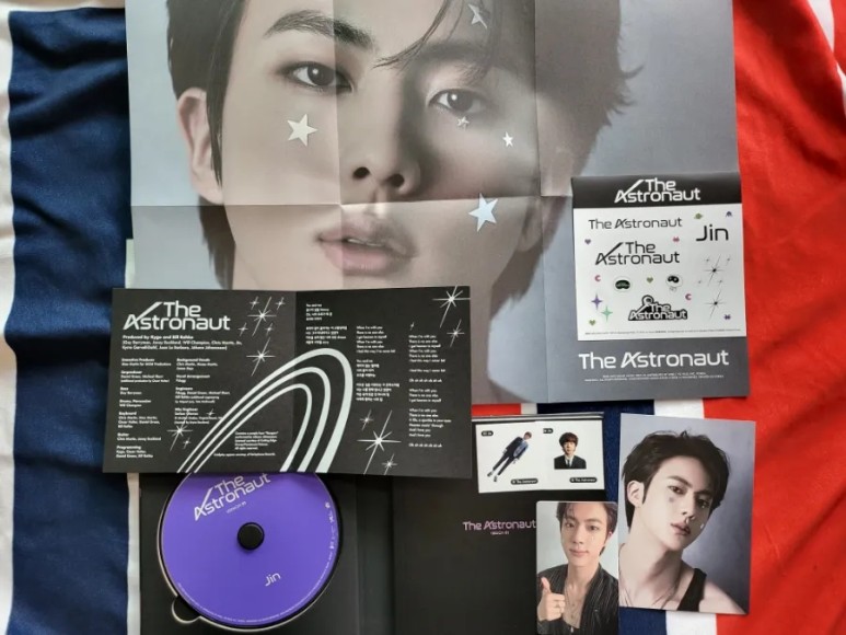 楽天市場】☆配送無料☆即時発送☆2種セット☆BTS JIN [The Astronaut
