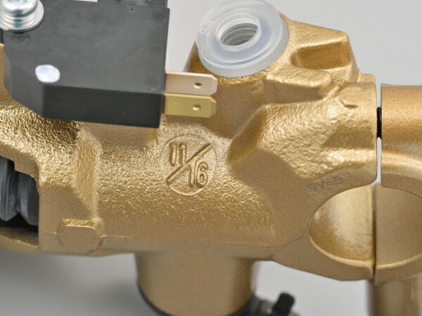 楽天市場】ZX-4 ニッシン ラジアルブレーキマスター縦型φ17 ゴールド