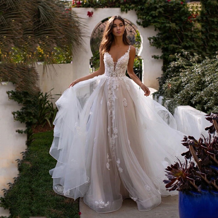 楽天市場】【在庫限り売り切り】ウェディングドレス セクシー 無袖 v