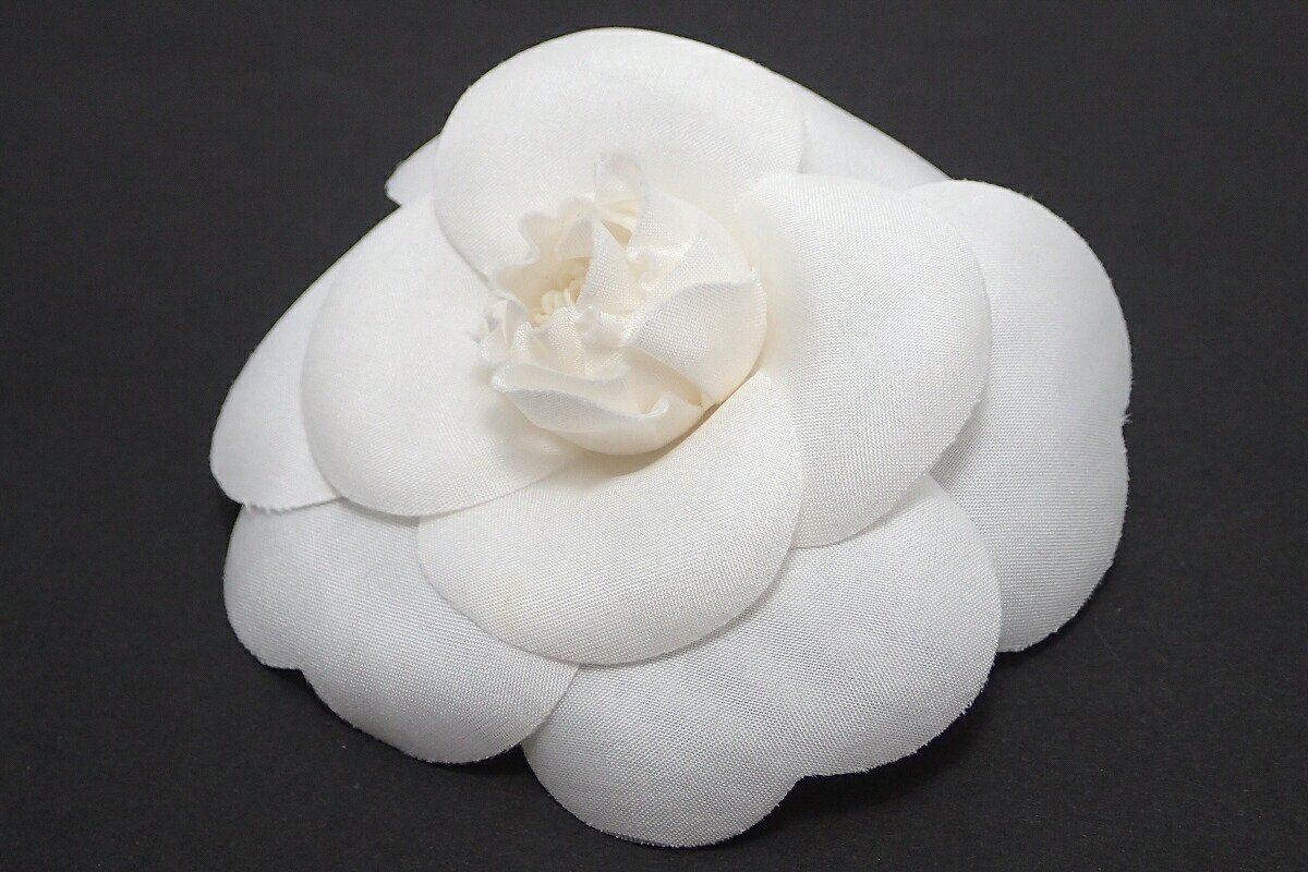 楽天市場】CHANEL シャネル カメリア コサージュ ピンブローチ 白