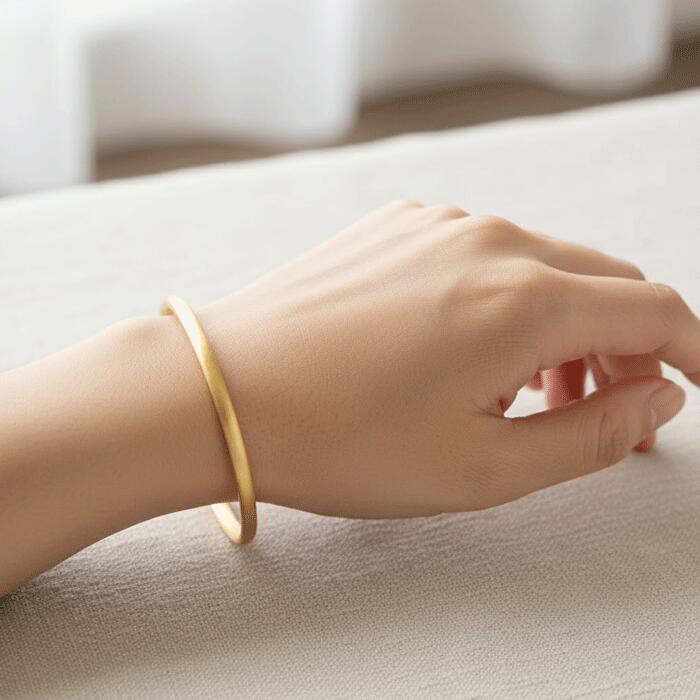 楽天市場】【バングル】K22 bangle3ミリ幅楕円バングル22金 鍛造