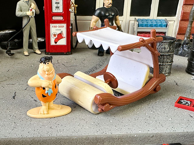 楽天市場】Jada ハンナ・バーベラ アニメ「原始家族フリントストーン