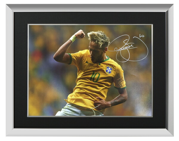 ネイマール　 ブラジル代表  証明書付きホログラムナンバー 直筆サイン入りフォト Amazon.co.jp: ネイマール ブラジル代表 証明書付き ホログラム