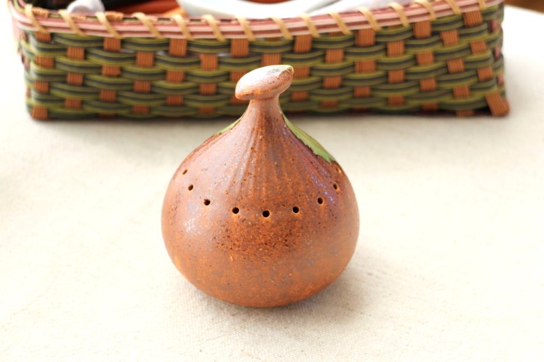 楽天市場】織部釉 ポプリケース 香り漂う 穴あき ケース サシェ 空間
