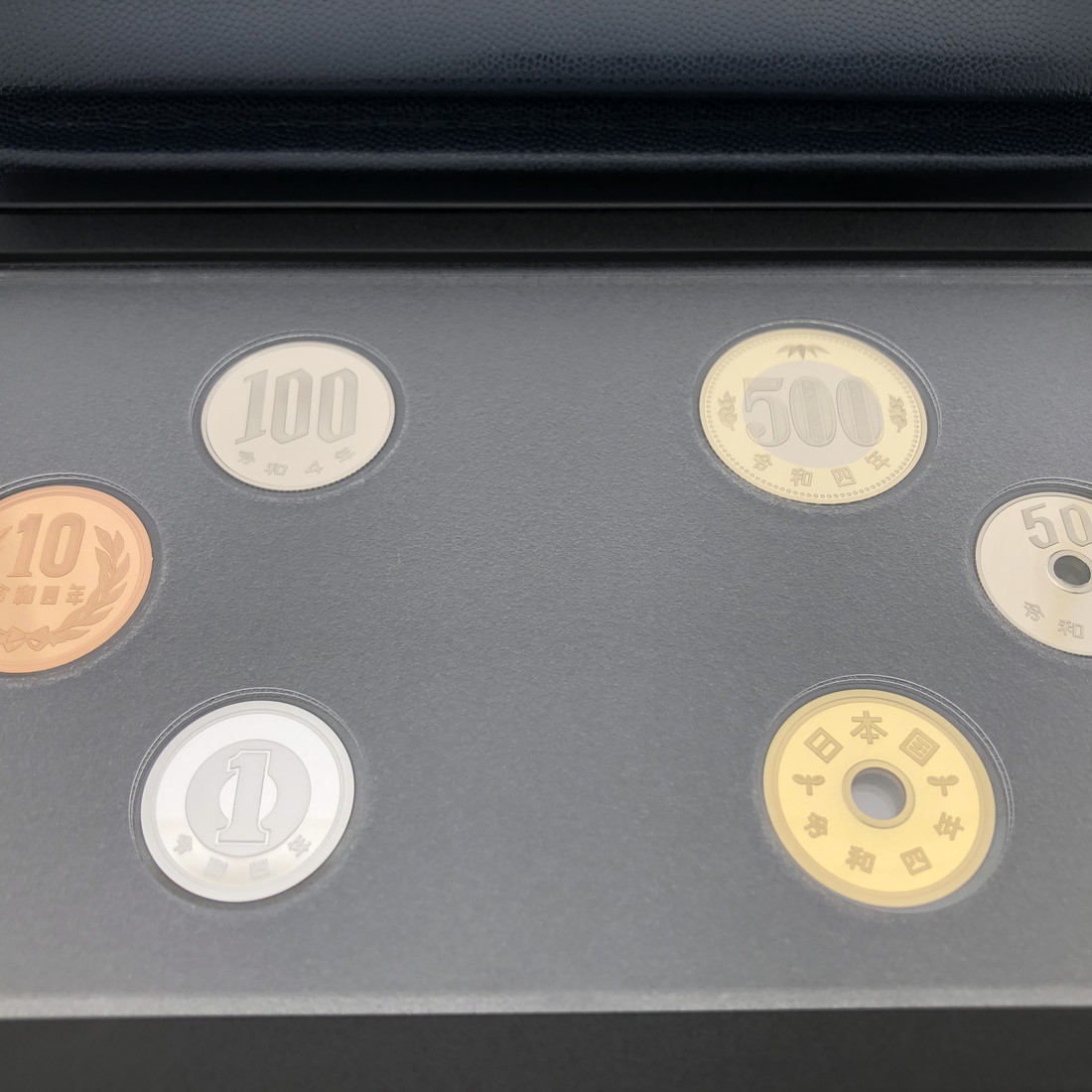 楽天市場】令和4年 通常プルーフ貨幣セット（2022年）年銘板なし 記念