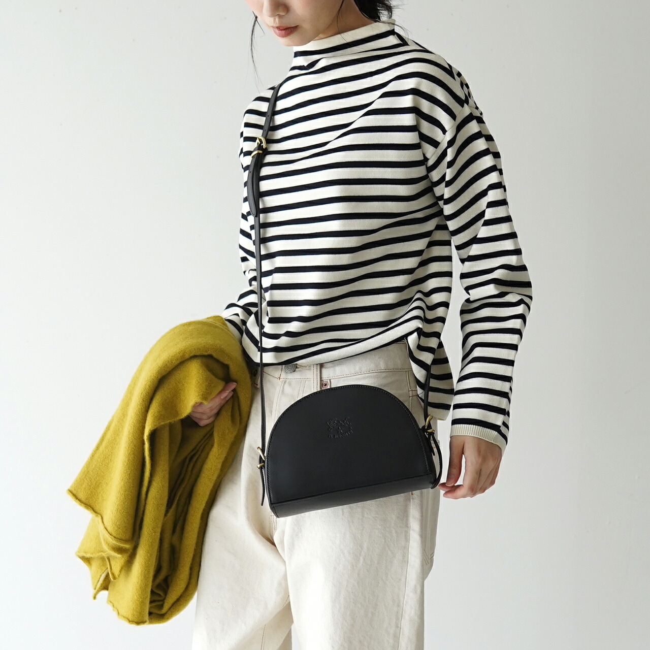 楽天市場】イルビゾンテ IL BISONTE ハーフサークル ショルダーバッグ