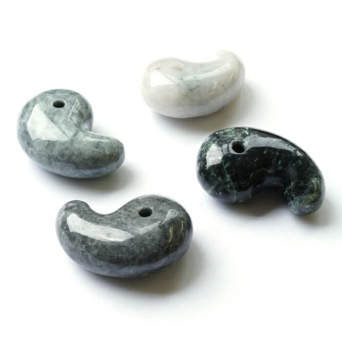 楽天市場】【 一点物 】 【 希少 】 糸魚川翡翠 勾玉 白 ホワイト 32mm