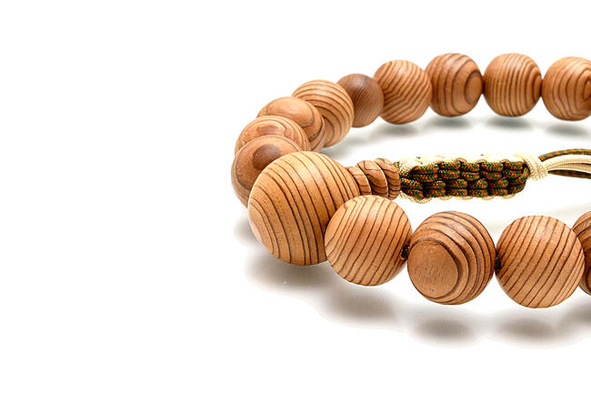 楽天市場】【数珠】『屋久杉（やくすぎ）お数珠』18玉男性用数珠【京