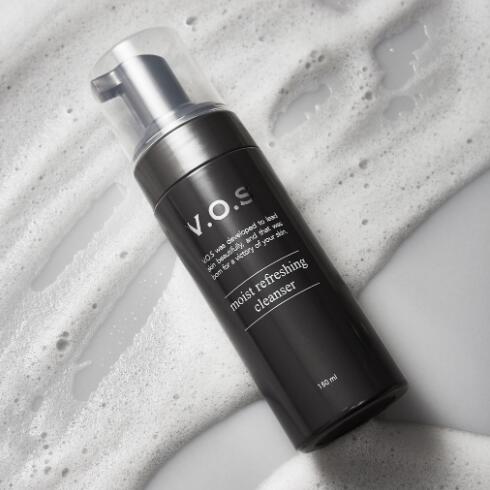 楽天市場】VOS モイスト リフレッシング クレンザー 黒 150ml 洗顔料