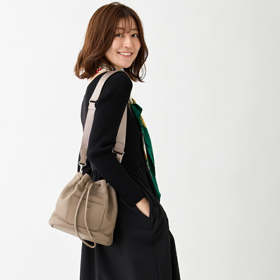 楽天市場】本革 ショルダーバッグ レディース 日本製 バケツ型 巾着