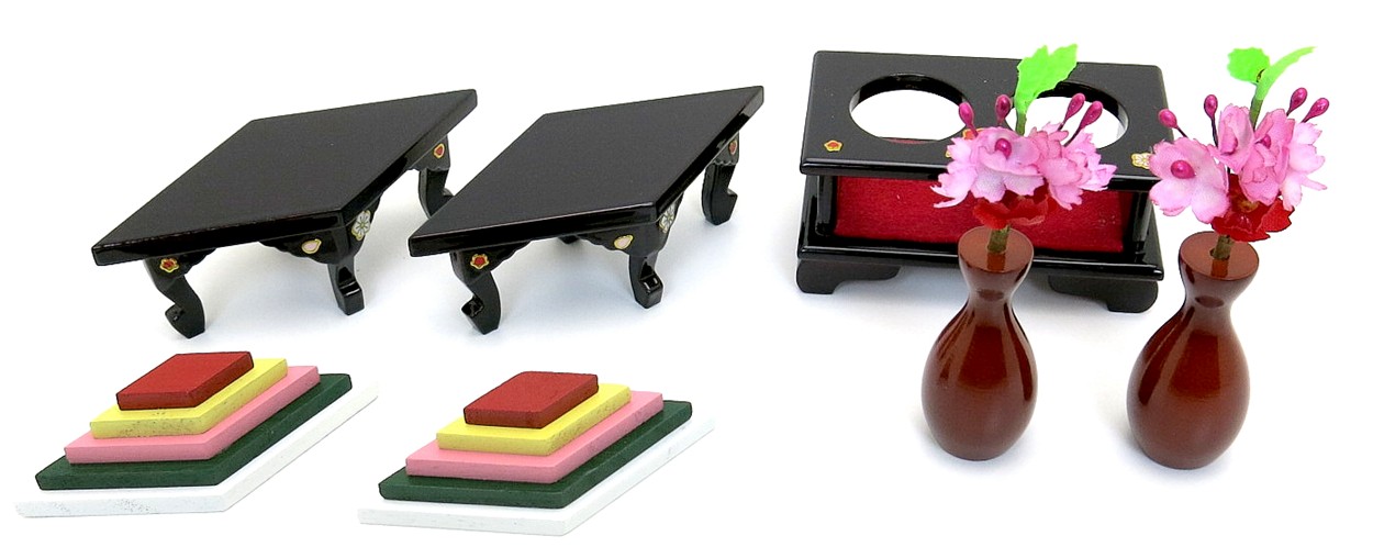 楽天市場】【雛道具】 菱三宝 溜塗 25号 : 人形の一藤