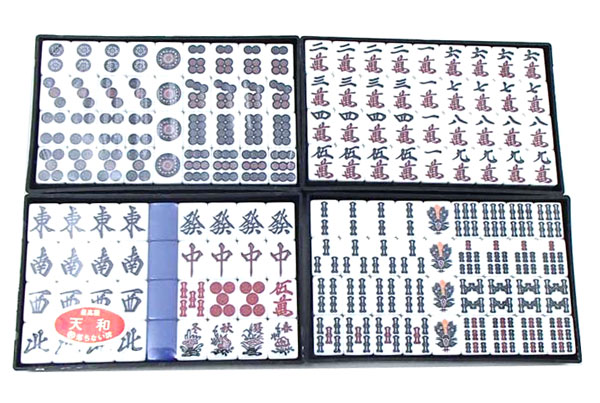 楽天市場】国産手打麻雀牌セット 崩れにくい【アール牌】天和（青