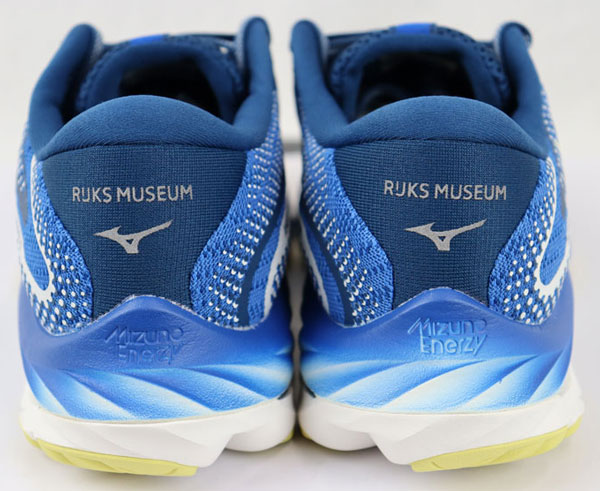 楽天市場】ミズノ【MIZUNO】ユニセックス ランニングシューズ ウエーブ