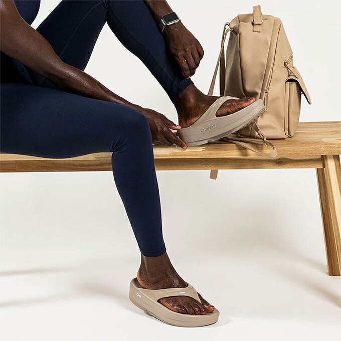 楽天市場】【 OOFOS ウーフォス 】 WOMEN'S OOMEGA ウーフォス