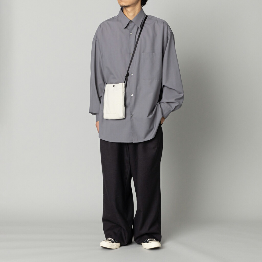 楽天市場】ふかふかOnibegie®ナイロン スクエアサコッシュ 白 ホワイト